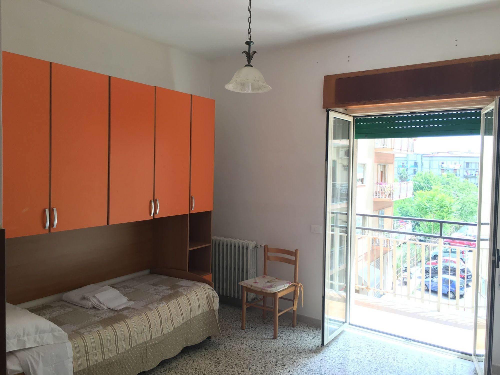 B&B קרוטונה מראה חיצוני תמונה